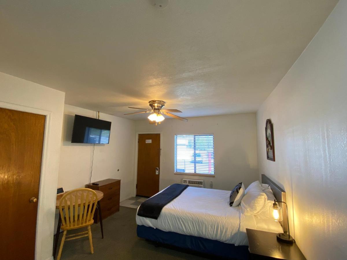 Columbia Point Resort Kettle Falls Екстериор снимка