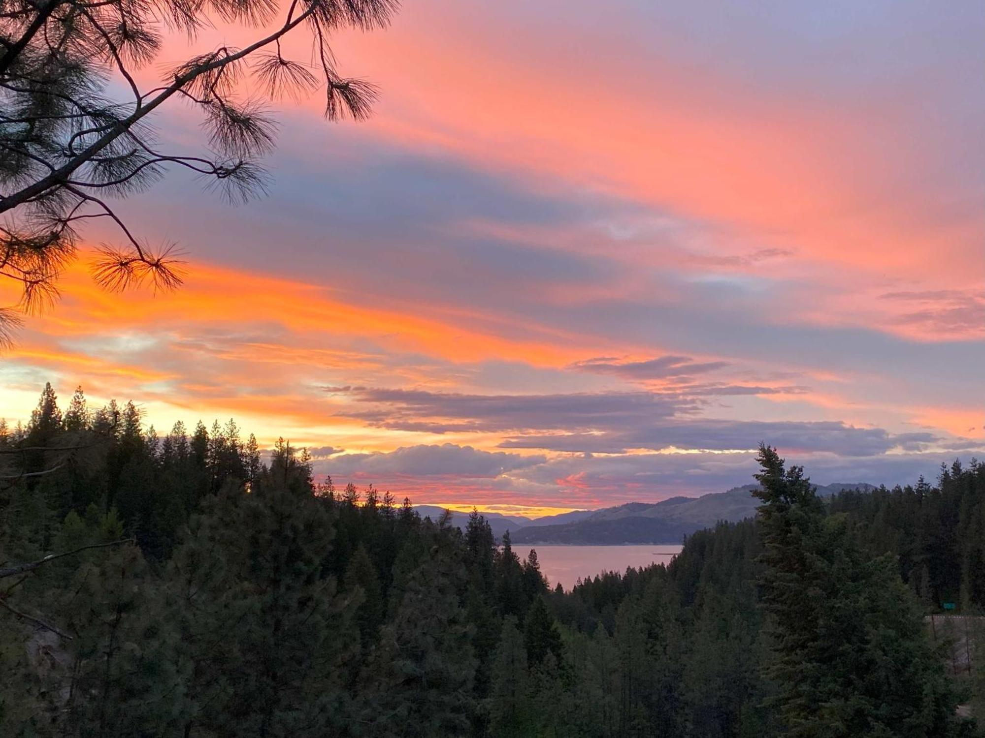 Columbia Point Resort Kettle Falls Екстериор снимка